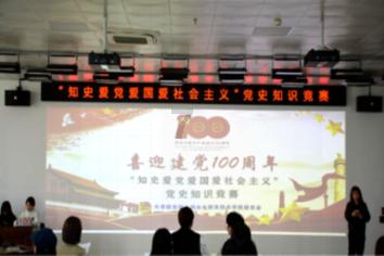 遭反噬了？贾玲不止电影海报抄袭，2年抄6部小品是抄袭惯犯